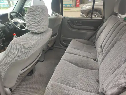 Honda CR-V 1995 года за 2 500 000 тг. в Алматы – фото 6