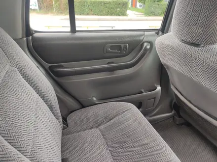 Honda CR-V 1995 года за 2 500 000 тг. в Алматы – фото 7