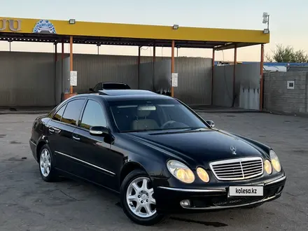 Mercedes-Benz E 320 2004 года за 5 300 000 тг. в Жанатас – фото 37