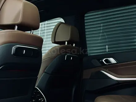 BMW X7 XDrive 40i 2025 года за 80 000 000 тг. в Алматы – фото 21