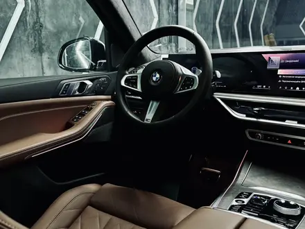 BMW X7 XDrive 40i 2025 года за 80 000 000 тг. в Алматы – фото 25