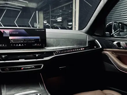 BMW X7 XDrive 40i 2025 года за 80 000 000 тг. в Алматы – фото 26