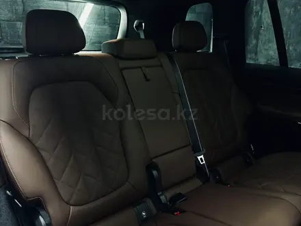 BMW X7 XDrive 40i 2025 года за 80 000 000 тг. в Алматы – фото 29