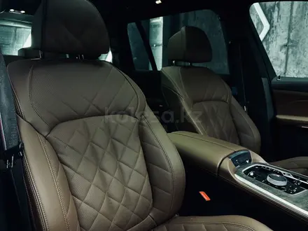 BMW X7 XDrive 40i 2025 года за 80 000 000 тг. в Алматы – фото 30