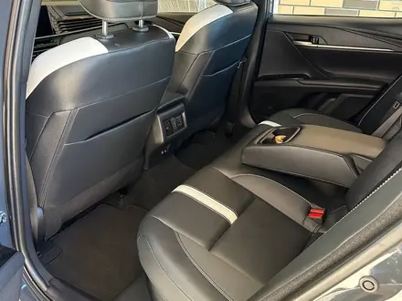 Toyota Camry 2024 года за 22 500 000 тг. в Актау – фото 32