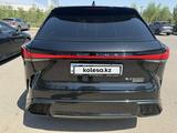 Lexus RX 500h 2023 года за 43 500 000 тг. в Астана – фото 5