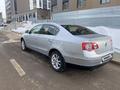 Volkswagen Passat 2006 годаfor3 500 000 тг. в Астана – фото 3