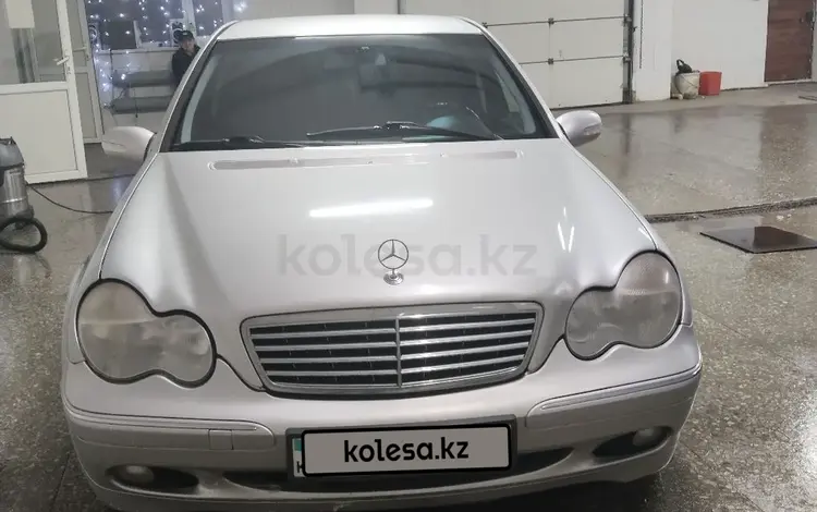 Mercedes-Benz C 220 2002 годаfor2 500 000 тг. в Экибастуз