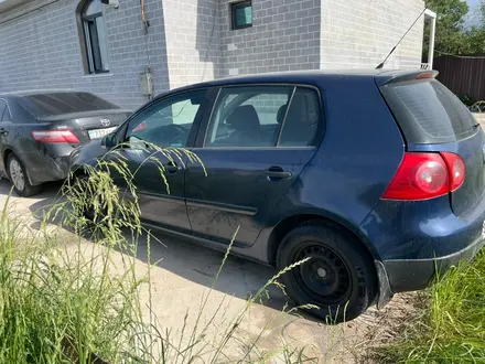 Volkswagen Golf 2006 года за 1 900 000 тг. в Алматы – фото 2