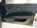 Mercedes-Benz S 500 2007 года за 10 000 тг. в Караганда – фото 11