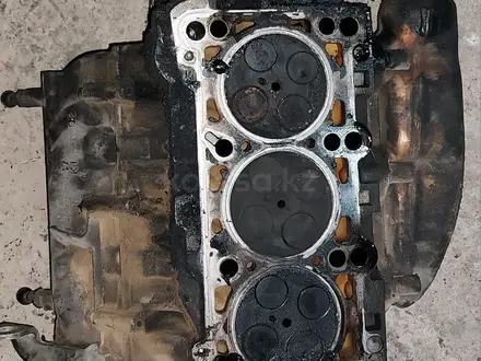 Головки Ауди 2.5 TDi серия BCZ за 80 000 тг. в Тараз