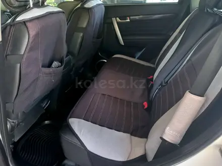 Chevrolet Captiva 2013 года за 7 430 000 тг. в Усть-Каменогорск – фото 16