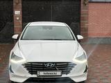 Hyundai Sonata 2020 года за 10 200 000 тг. в Шымкент