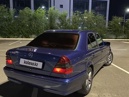 Mercedes-Benz C 180 1996 года за 2 800 000 тг. в Кокшетау – фото 4