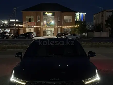 Kia K5 2022 года за 13 500 000 тг. в Актау – фото 2