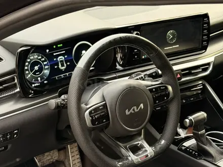 Kia K5 2022 года за 13 500 000 тг. в Актау – фото 10