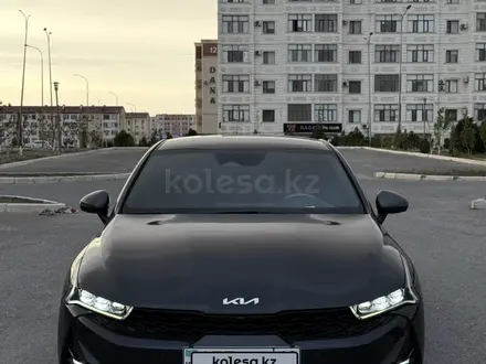 Kia K5 2022 года за 13 500 000 тг. в Актау – фото 4