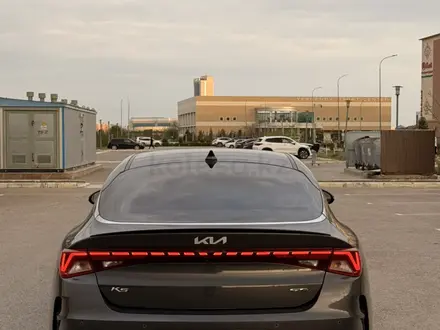 Kia K5 2022 года за 13 500 000 тг. в Актау – фото 9