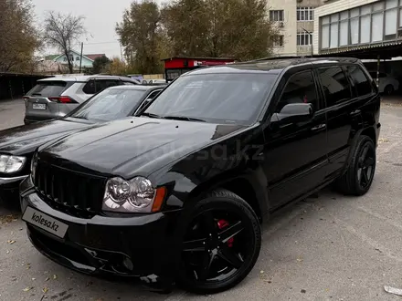 Jeep Grand Cherokee 2005 года за 10 000 000 тг. в Алматы