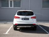 Hyundai Santa Fe 2012 годаfor9 390 000 тг. в Актау – фото 4