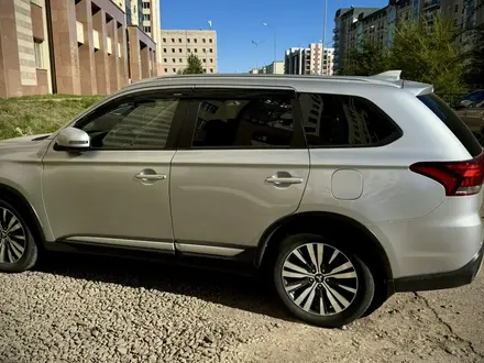 Mitsubishi Outlander 2020 года за 12 300 000 тг. в Астана