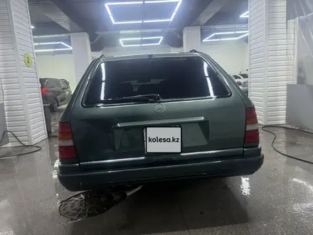 Mercedes-Benz E 280 1995 года за 2 250 000 тг. в Астана – фото 5