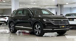 Volkswagen Touareg 2022 года за 27 400 000 тг. в Алматы