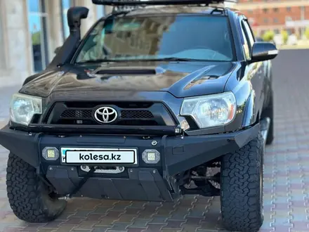 Toyota Tacoma 2012 года за 15 500 000 тг. в Актау – фото 2