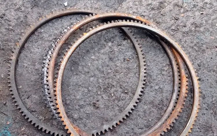 Венец mitsubishi за 10 000 тг. в Алматы