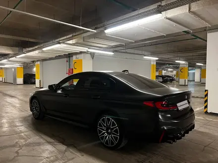 BMW 520 2019 года за 23 500 000 тг. в Алматы – фото 12