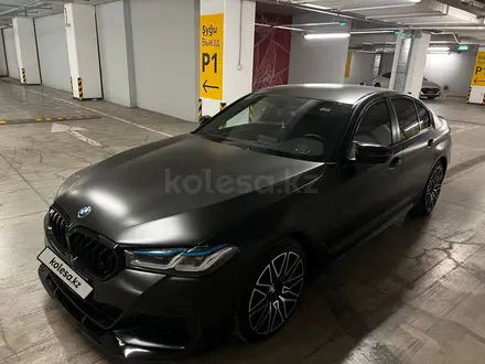 BMW 520 2019 года за 23 500 000 тг. в Алматы – фото 3