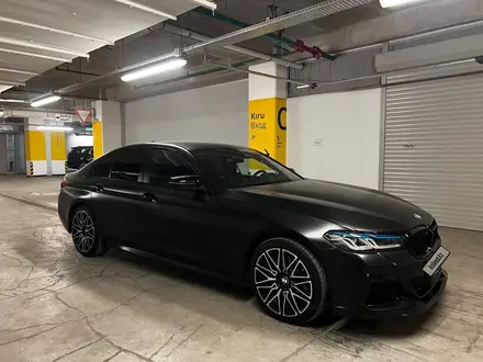 BMW 520 2019 года за 23 500 000 тг. в Алматы – фото 6