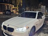 BMW 550 2014 года за 14 500 000 тг. в Алматы – фото 3