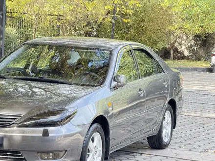 Toyota Camry 2005 года за 5 000 000 тг. в Алматы – фото 13