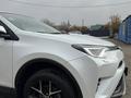 Toyota RAV4 2019 года за 13 300 000 тг. в Усть-Каменогорск – фото 3