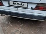 Mercedes-Benz E 260 1991 года за 1 200 000 тг. в Шымкент – фото 5