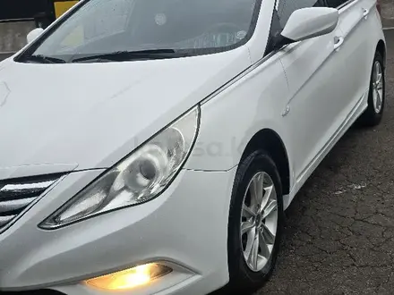 Hyundai Sonata 2011 года за 5 200 000 тг. в Алматы – фото 2