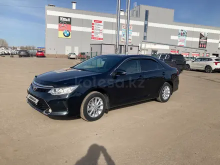 Toyota Camry 2016 года за 10 500 000 тг. в Караганда – фото 2
