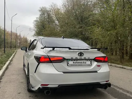 Toyota Camry 2021 года за 16 000 000 тг. в Алматы – фото 6