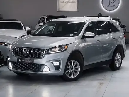 Kia Sorento 2018 года за 7 500 000 тг. в Шымкент