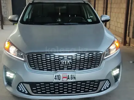Kia Sorento 2018 года за 7 500 000 тг. в Шымкент – фото 3