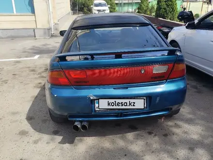 Mazda 323 1996 года за 680 000 тг. в Алматы – фото 2