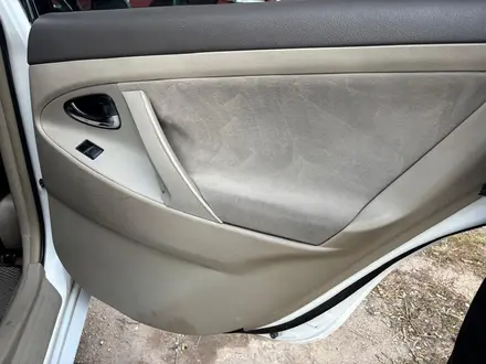 Toyota Camry 2006 года за 6 000 000 тг. в Петропавловск – фото 9