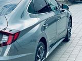 Hyundai Sonata 2022 годаүшін11 200 000 тг. в Зайсан – фото 4