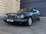 Mercedes-Benz E 280 1996 года за 2 100 000 тг. в Астана