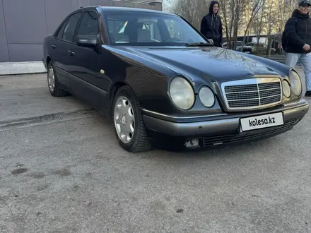Mercedes-Benz E 280 1996 года за 2 100 000 тг. в Астана – фото 6