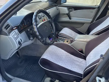 Mercedes-Benz E 280 1996 года за 2 100 000 тг. в Астана – фото 7