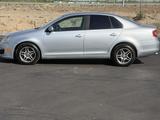 Volkswagen Jetta 2005 годаүшін2 500 000 тг. в Алматы – фото 3