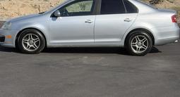 Volkswagen Jetta 2005 года за 2 500 000 тг. в Алматы – фото 3