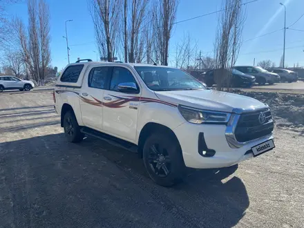 Toyota Hilux 2022 года за 19 500 000 тг. в Актобе